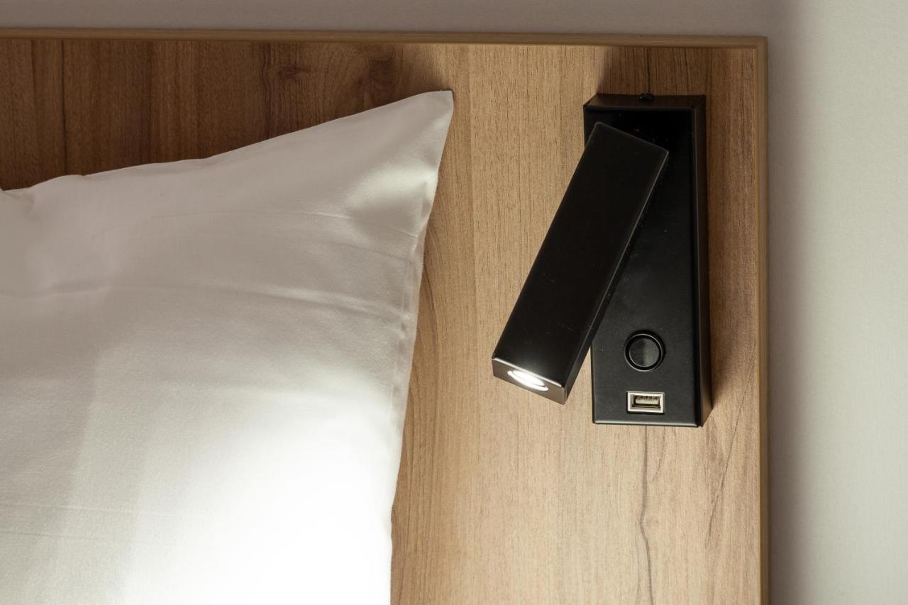 B&B Hotel Geneva Airport Vernier ภายนอก รูปภาพ