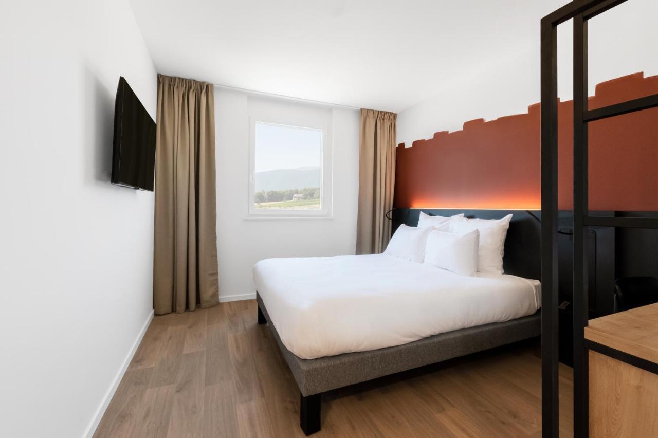 B&B Hotel Geneva Airport Vernier ภายนอก รูปภาพ